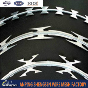 baja precio de <span class=keywords><strong>alambre</strong></span> de púas <span class=keywords><strong>galvanizado</strong></span> <span class=keywords><strong>con</strong></span> iso9001 certificado por cqc - Product Image 1