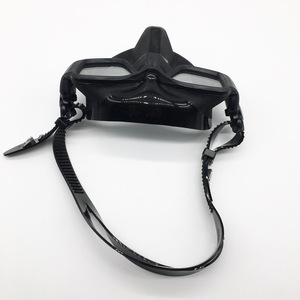 <span class=keywords><strong>Masque</strong></span> de <span class=keywords><strong>plongée</strong></span> ultra-confortable sans silicone avec double lentille en verre trempé transparent, faible volume et construction durable - Product Image 3