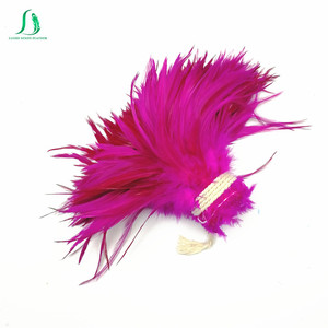 Plumas Blancas Naturales Chinas Teñidas al por Mayor, Plumas <span class=keywords><strong>de</strong></span> <span class=keywords><strong>Gallo</strong></span> Ensartadas para Marionetas, Carnaval, Samba, Atado <span class=keywords><strong>de</strong></span> Moscas y <span class=keywords><strong>Disfraces</strong></span> - Product Image 4