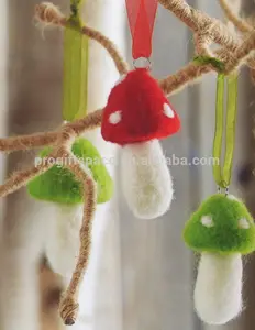 2023 new hot sale handmade fabric colorful hanging gift tree ornament decoration felt bulk buy Christmas mushroom made in China