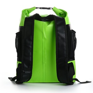 Sac à dos de voyage et d'aventure étanche 22L en PVC 500D, moderne, portable, avec courbe physiologique du dos et fermeture Roll-Top, idéal pour la vente en gros (OEM) - Product Image 5