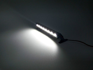 RC 8 LED En Aluminium Lumière Bar-Fit Sur 1/10 Court Camions et Traxxas Slash 4X4, X-Maxx, Axial Score, et Yeti XL - Product Image 5