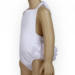nuevo diseño Boutique niños verano sin mangas Halter atado Color sólido encaje <span class=keywords><strong>blanco</strong></span> chica Flor del mameluco <span class=keywords><strong>mono</strong></span> del bebé - Product Image 1