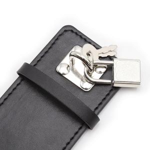 SM調節可能な<span class=keywords><strong>PVC</strong></span>/PUレザー製手錠 カップル用 セクシー拘束具 セックスシャックル キーバックル代替 フェチボンデージギア - Product Image 4