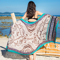 Châle de plage d'été en viscose de haute qualité Châle en coton sergé d'impression à la mode avec frange