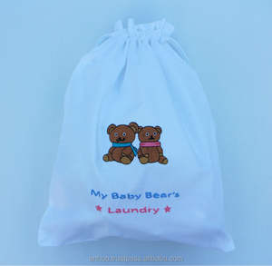 Bolsas de lavandería con cordón bordado, con osos de peluche - Product Image 1
