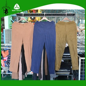 Tenue d'été pour dames avec <span class=keywords><strong>pantalon</strong></span> tropical Vêtements d'occasion en gros pour les acheteurs - Product Image 5