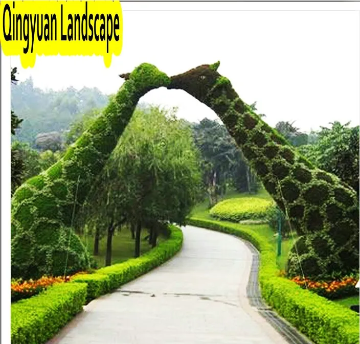 garden landscape decorative giraffe and deer animal shape plant with wire topiary frames