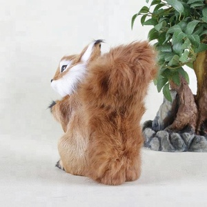 Peluche d'écureuil réaliste en fourrure artificielle <span class=keywords><strong>de</strong></span> style animé - Product Image 3