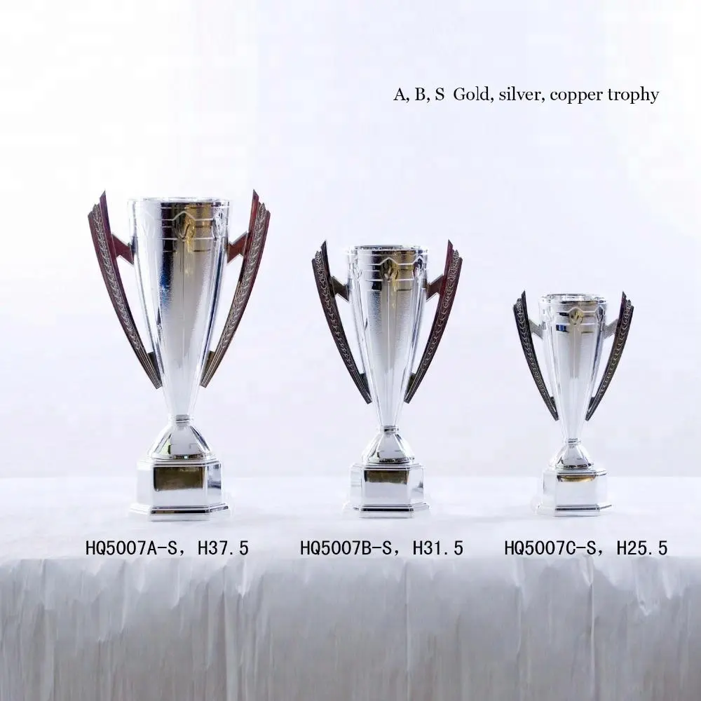 Dünya kupası ödülü gümüş futbol kupalar, ucuz plastik futbol tasarım trophy kupası