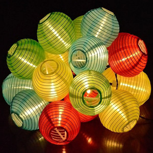 Linterna colgante <span class=keywords><strong>de</strong></span> luz solar multicolor <span class=keywords><strong>de</strong></span> 10 LED para patio <span class=keywords><strong>de</strong></span> jardín al aire libre y decoración navideña clasificada IP44 - Product Image 2