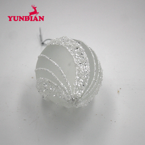 Vente en gros 80mm blanc dépoli <span class=keywords><strong>boule</strong></span> ornement de haute qualité en forme d'olive décoration décorative suspendue pour arbre de Noël - Product Image 3