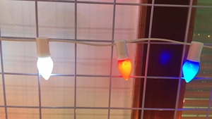 Illuminazione <span class=keywords><strong>di</strong></span> <span class=keywords><strong>buon</strong></span> <span class=keywords><strong>natale</strong></span> all'aperto con lampadina a LED opaca liscia C7 IP65 decorazione per le vacanze del giardino <span class=keywords><strong>di</strong></span> casa - Product Image 4