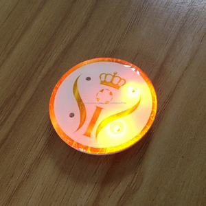 Venta caliente Mini led intermitente insignia para <span class=keywords><strong>los</strong></span> regalos del partido - Product Image 3