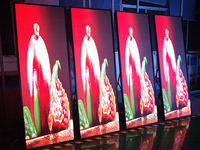 Pantalla LED Publicitaria de Pie para Interiores P2.5, 3G 4G WIFI HD a Todo Color, 1000CD, para Centros Comerciales y Tiendas Minoristas
