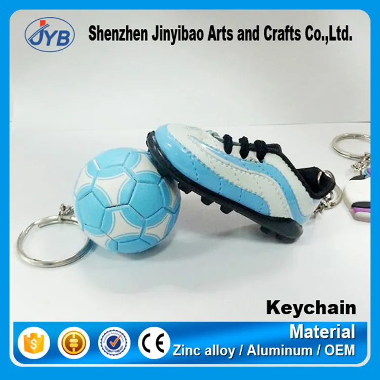 OEM कीरिंग सस्ते और ठीक कस्टम फुटबॉल की गेंद और फुटबॉल जूता चाबी का गुच्छा