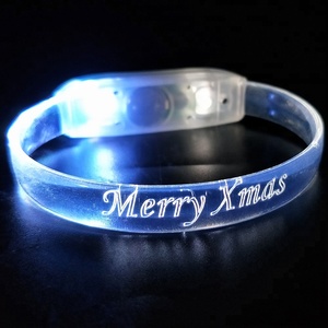 ไฟ <span class=keywords><strong>LED</strong></span> สายรัดข้อมือเสียงเปิดใช้งานสายรัดข้อมือ <span class=keywords><strong>LED</strong></span> กระพริบสร้อยข้อมือจีน Novelties - Product Image 5