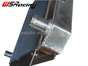 Pieno di Alluminio <span class=keywords><strong>Auto</strong></span> <span class=keywords><strong>Auto</strong></span> ad alte prestazioni <span class=keywords><strong>radiatore</strong></span> per SUZUKI SAMURAI 1.3L 86-95 scambiatore di calore - Product Image 5