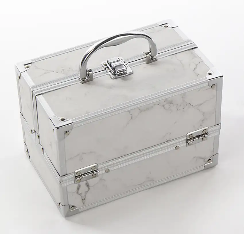 Hot sale women multi trayers Aluminum silver makeup briefcase professional travel shining storage beauty case make up