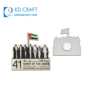Diseño personalizado de alta calidad, su propio logotipo de metal, esmalte epoxi, bandera de los Emiratos Árabes Unidos, recuerdo, PIN de solapa de Dubái para el Día Nacional - Product Image 4
