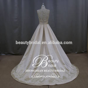 <span class=keywords><strong>Robe</strong></span> de <span class=keywords><strong>mariage</strong></span> de robes de <span class=keywords><strong>mère</strong></span> <span class=keywords><strong>du</strong></span> <span class=keywords><strong>marié</strong></span> Champagne Satin Overlay Floral - Product Image 3