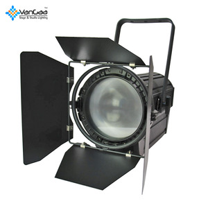 Faretto LED Fresnel da Studio 100W, Flusso Luminoso 17500lm, DMX512, IP33, con Luce Bianca Calda/Fredda per Uso Teatrale e Palcoscenico - Product Image 4