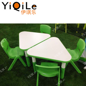 صغيرة مثلث البلاستيك الجدول أثاث الأطفال جداول الفصول الدراسية - Product Image 5
