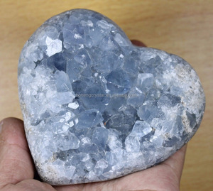 Cristaux de célestine bleue en forme de cœur naturels en gros pour la guérison à vendre - Product Image 1
