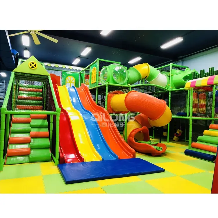 Nuevo diseño Parque de Atracciones niños comercial niños pequeño equipo de patio interior, patio interior