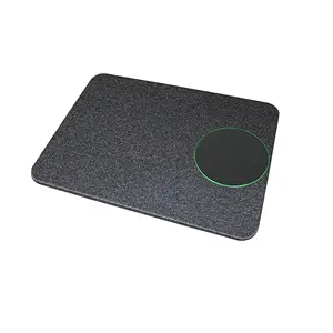 Özel logo masaüstü standart qi deri şarj mouse pad kablosuz şarj cihazı ile