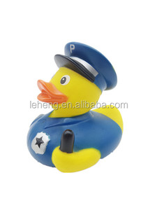 Estilos de moda Capitán Agua pato del baño juguetes figt conjunto para los niños - Product Image 3