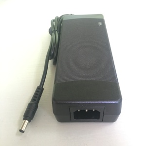 高品質 110～220V AC 電源 50/60Hz 12V 10A 120W AC-DC 電源アダプター - Product Image 3