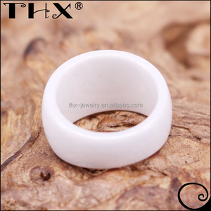 Anillo de sello de circonio blanco anómalo de 10mm de venta superior, anillo de cerámica blanca de pureza de moda - Product Image 4