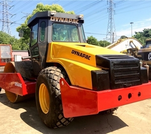 Good condition used Dynapac CA602 Road Roller for sale - Product Image 3