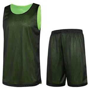 새로운 가역 농구 유니폼 청소년 남자 디자인 더블 메쉬 농구 조끼 세트 고품질 농구 착용