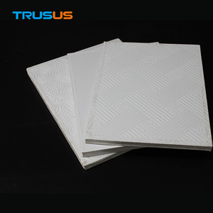 Panneaux muraux <span class=keywords><strong>de</strong></span> salle <span class=keywords><strong>de</strong></span> bain imperméables <span class=keywords><strong>de</strong></span> 12 pouces approuvés CE, panneaux <span class=keywords><strong>de</strong></span> plafond en plâtre <span class=keywords><strong>acoustique</strong></span> recouverts <span class=keywords><strong>de</strong></span> feuille <span class=keywords><strong>de</strong></span> fibre <span class=keywords><strong>de</strong></span> verre renforcée - Product Image 4