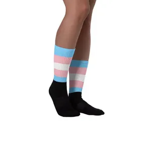 Drapeau fier des transgenre, accessoire pour transgenre, avec chaussettes à pieds noirs