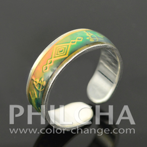 Anillo de banda de humor de cambio de color de puño de metal con patrón egipcio - Product Image 5