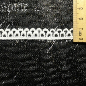 Pizzo di Cotone Svizzero Bianco di Alta Qualità ed Economico, Ricamo Idrosolubile da 1CM per Abiti - Product Image 6