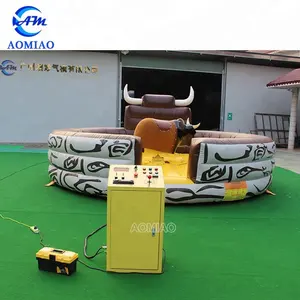 Toro mecánico inflable popular de alta calidad a la venta