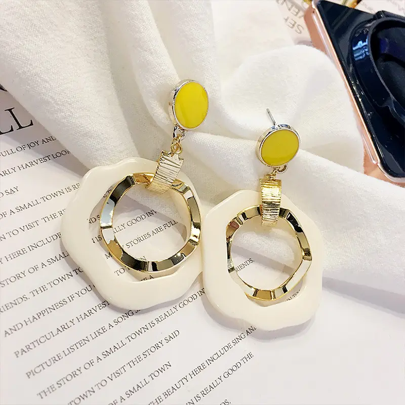 white laser cut clear acrylic disc fashion animal heart hoop custom earrings hoops jewelry drop resin acrylic earrings