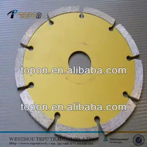 Segmented diamond blade for dry cutting