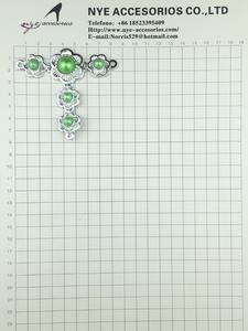 2018 Venta caliente plástico y tipo sandalias hebilla superior <span class=keywords><strong>rica</strong></span> y colorida accesorios para zapatos de mujer - Product Image 4