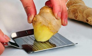 Rallador Plano de Cocina de Gran Tamaño, Rallador de Acero Inoxidable para Jengibre, Cítricos, Queso Parmesano, Canela, Nuez Moscada, Chocolate, Ajo - Product Image 6
