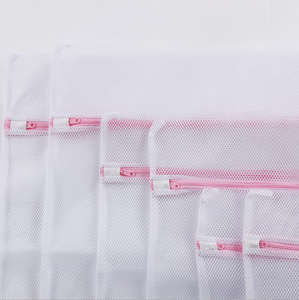 Sujetador de lavandería transparente de viaje personalizado directo de fábrica, <span class=keywords><strong>bolsa</strong></span> de lavado de malla <span class=keywords><strong>para</strong></span> lencería, <span class=keywords><strong>bolsa</strong></span> de lavado de tela plegable 40010504 - Product Image 3