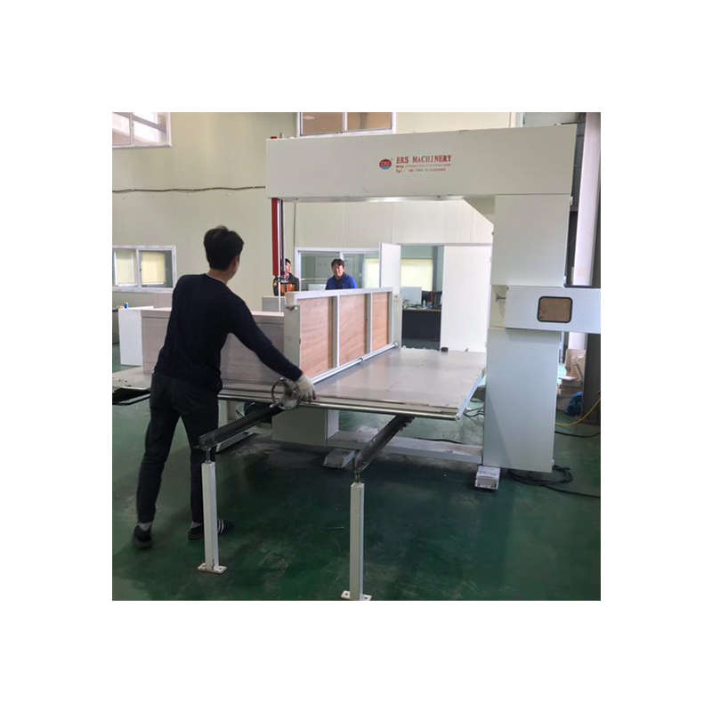 Handleiding Verticale Spons Snijmachine Handleiding