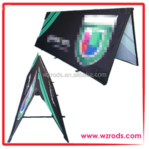 Pancarta triangular de marco A con postes de carbono e Impresión digital personalizada, pantalla publicitaria - Product Image 5