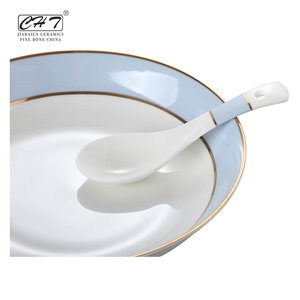 Service de <span class=keywords><strong>vaisselle</strong></span> de luxe <span class=keywords><strong>complet</strong></span>, disponible en bleu ciel, service de table en porcelaine d'os fin, pour restaurant d'hôtel, vente en gros, 9 pièces - Product Image 5