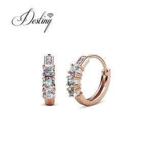 Dasini Huggie <span class=keywords><strong>orecchini</strong></span> a cerchio impreziositi da cristalli <span class=keywords><strong>Swarovski</strong></span> delicati gioielli vendita <span class=keywords><strong>orecchini</strong></span> caldi per donna - Product Image 2