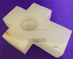 Bougeoir moderne en forme de croix Bougeoir en métal onyx fait à la main Décoration de la maison Noël Diwali Livré Boîte-cadeau Religieux Ins - Product Image 1